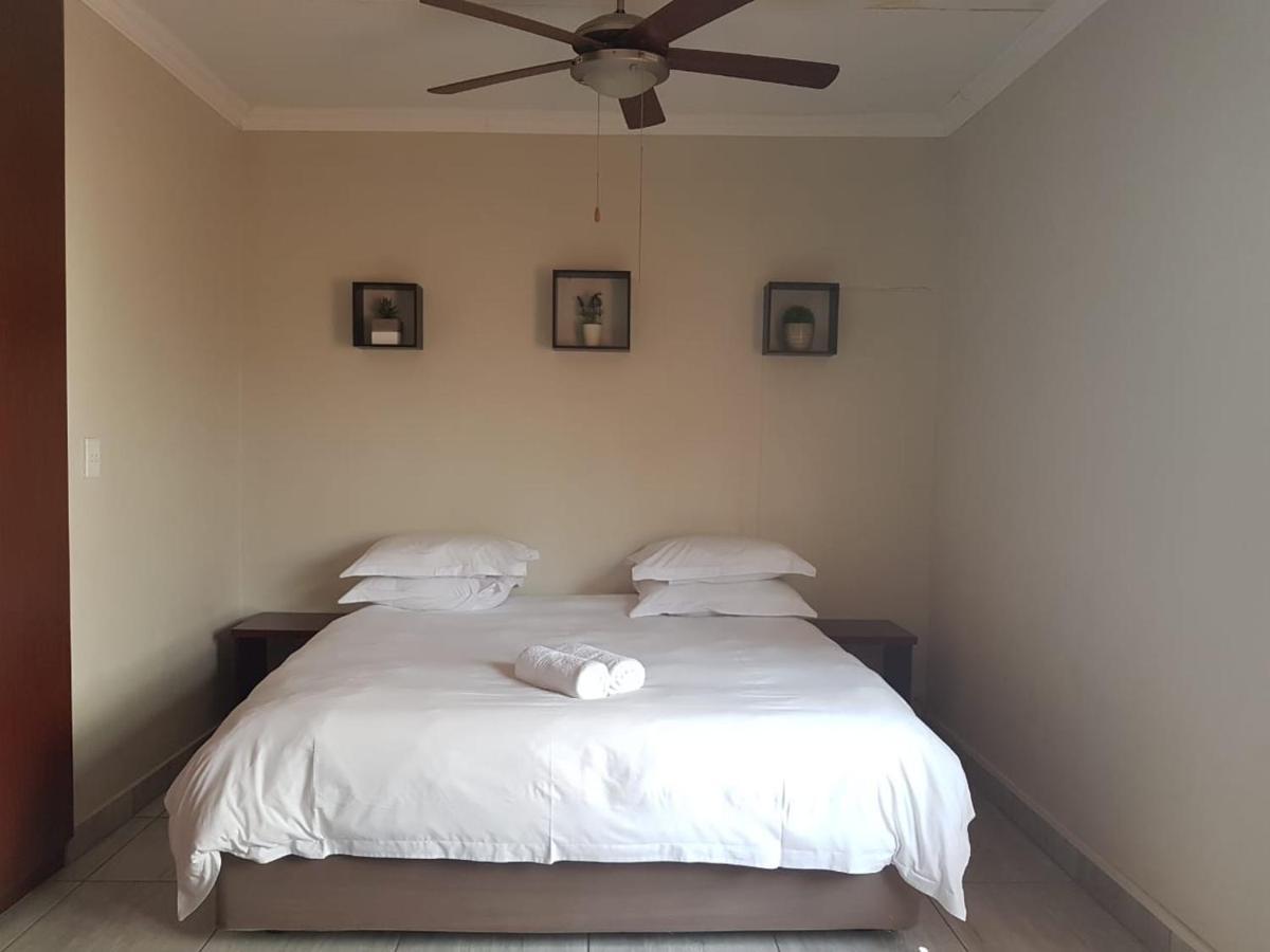 Private Apartments & Biz Stays Pretoria-Noord Buitenkant foto