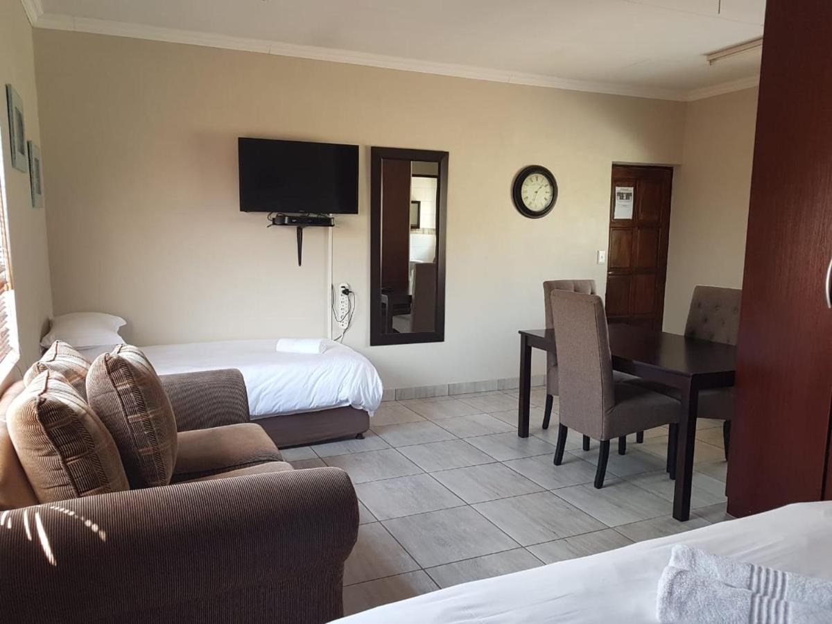 Private Apartments & Biz Stays Pretoria-Noord Buitenkant foto