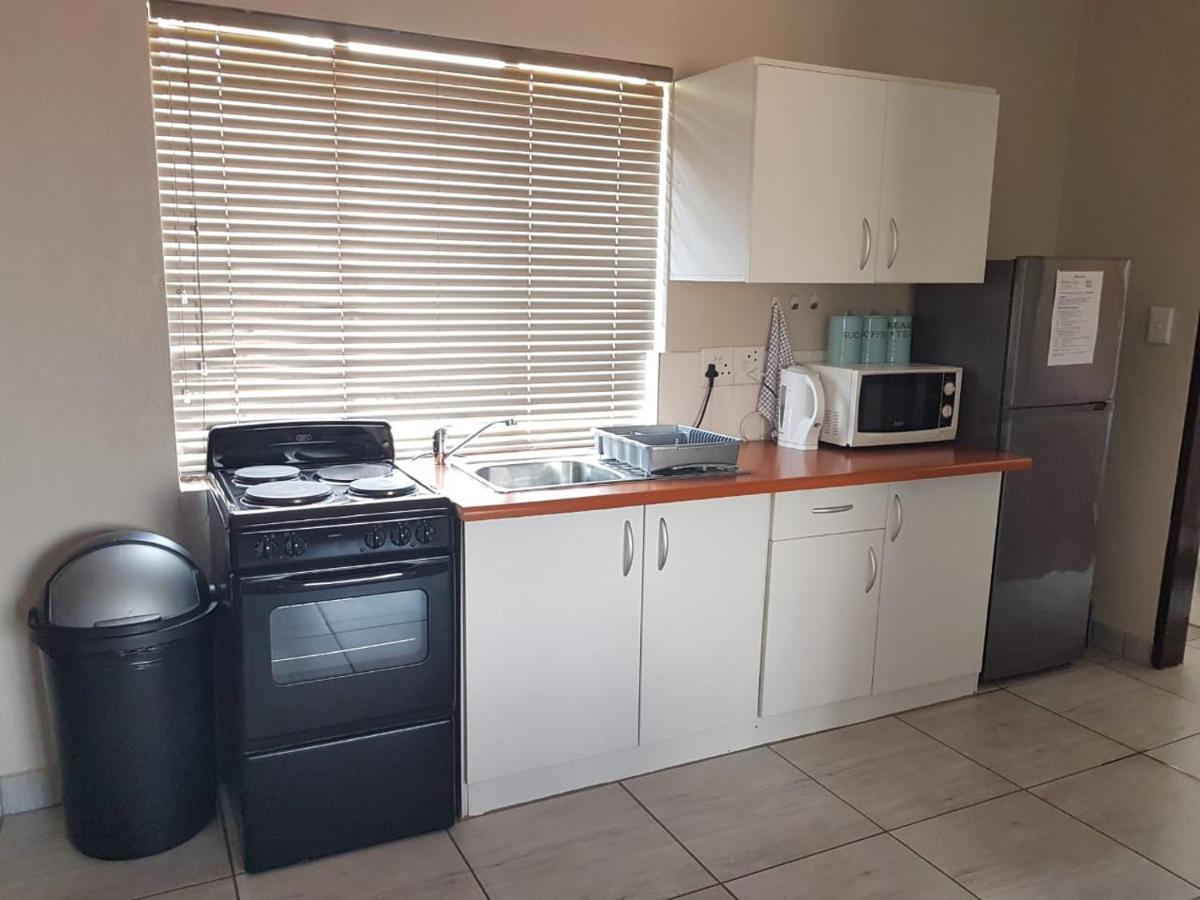 Private Apartments & Biz Stays Pretoria-Noord Buitenkant foto