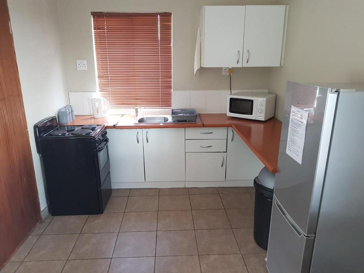 Private Apartments & Biz Stays Pretoria-Noord Buitenkant foto