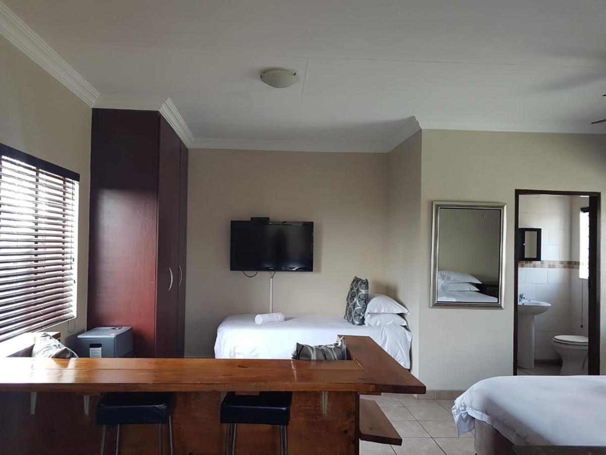 Private Apartments & Biz Stays Pretoria-Noord Buitenkant foto