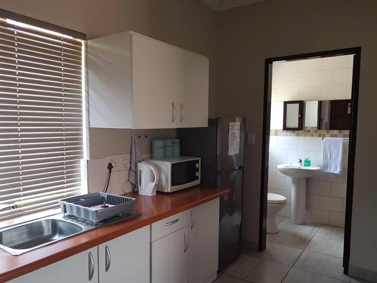 Private Apartments & Biz Stays Pretoria-Noord Buitenkant foto