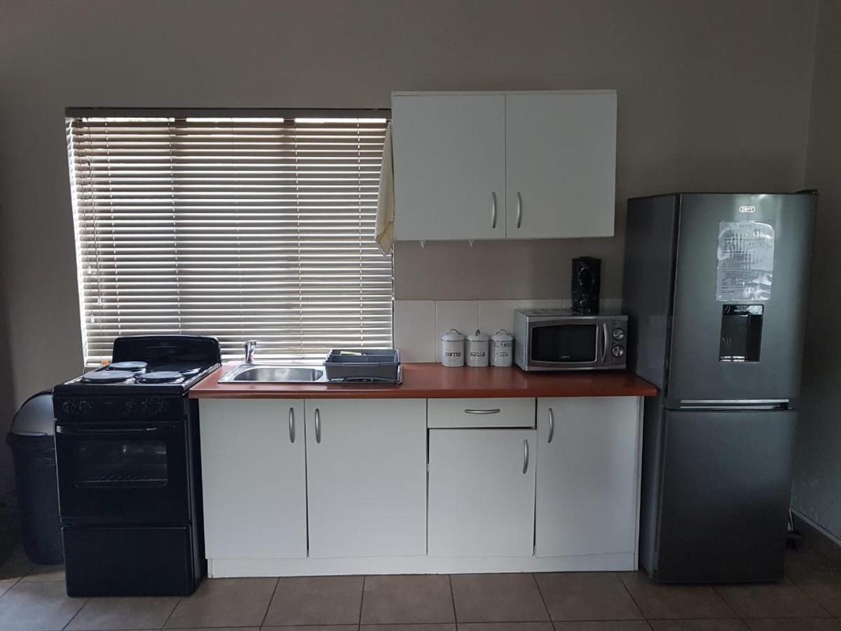 Private Apartments & Biz Stays Pretoria-Noord Buitenkant foto