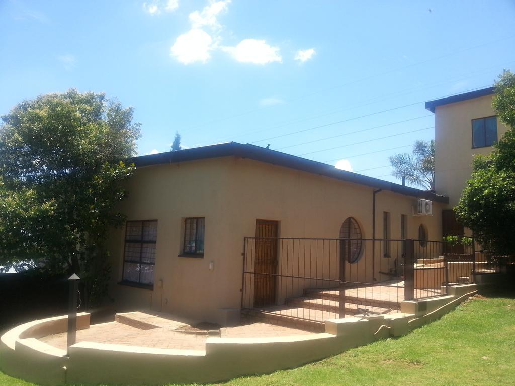 Private Apartments & Biz Stays Pretoria-Noord Kamer foto