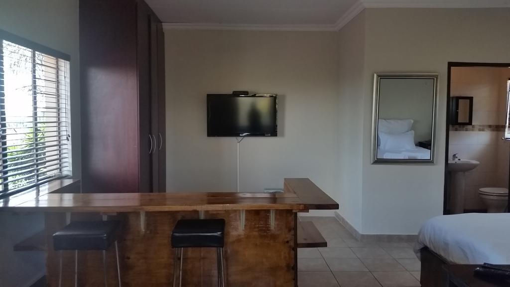 Private Apartments & Biz Stays Pretoria-Noord Buitenkant foto