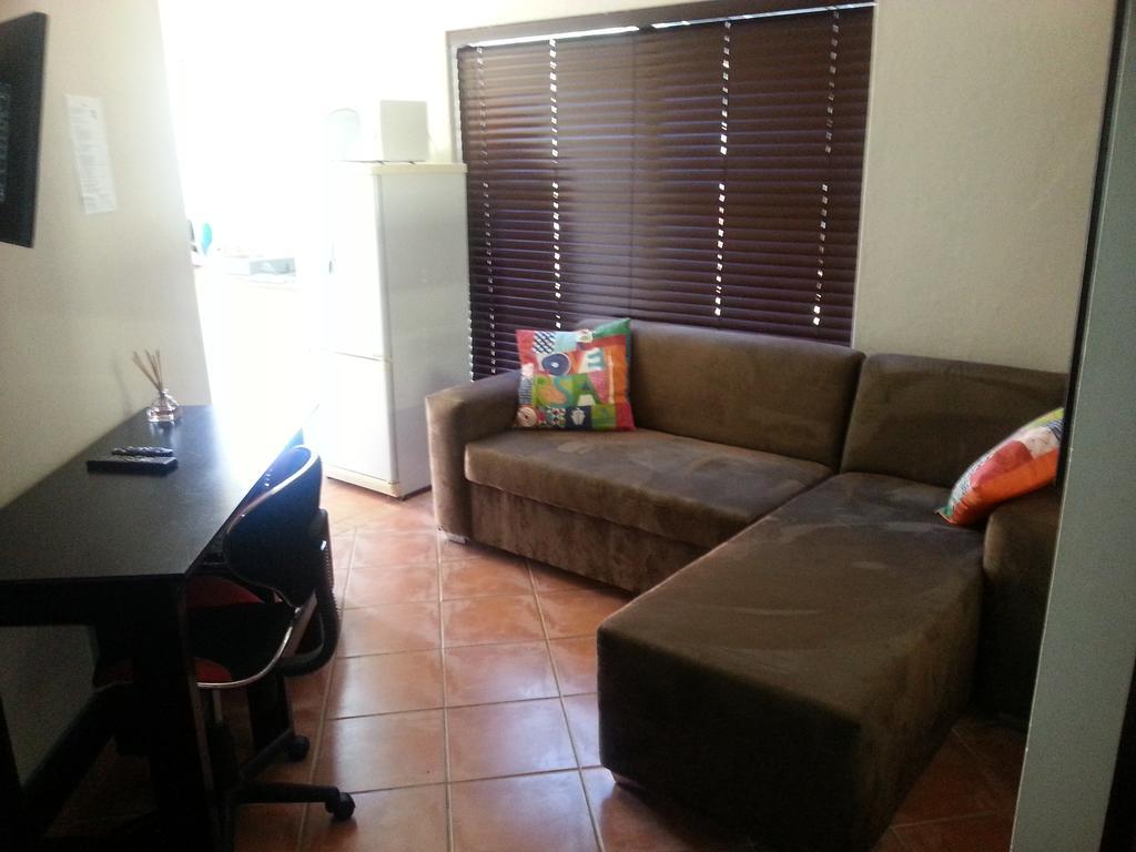 Private Apartments & Biz Stays Pretoria-Noord Buitenkant foto