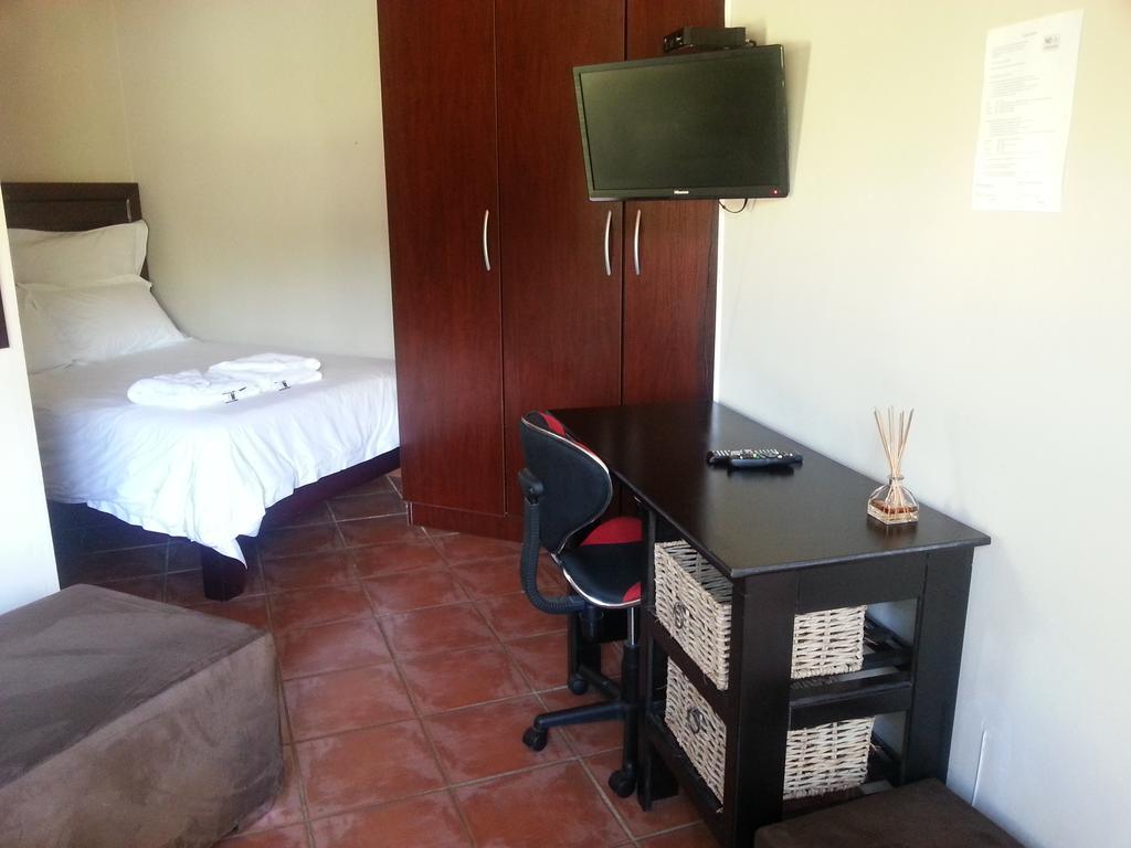 Private Apartments & Biz Stays Pretoria-Noord Kamer foto