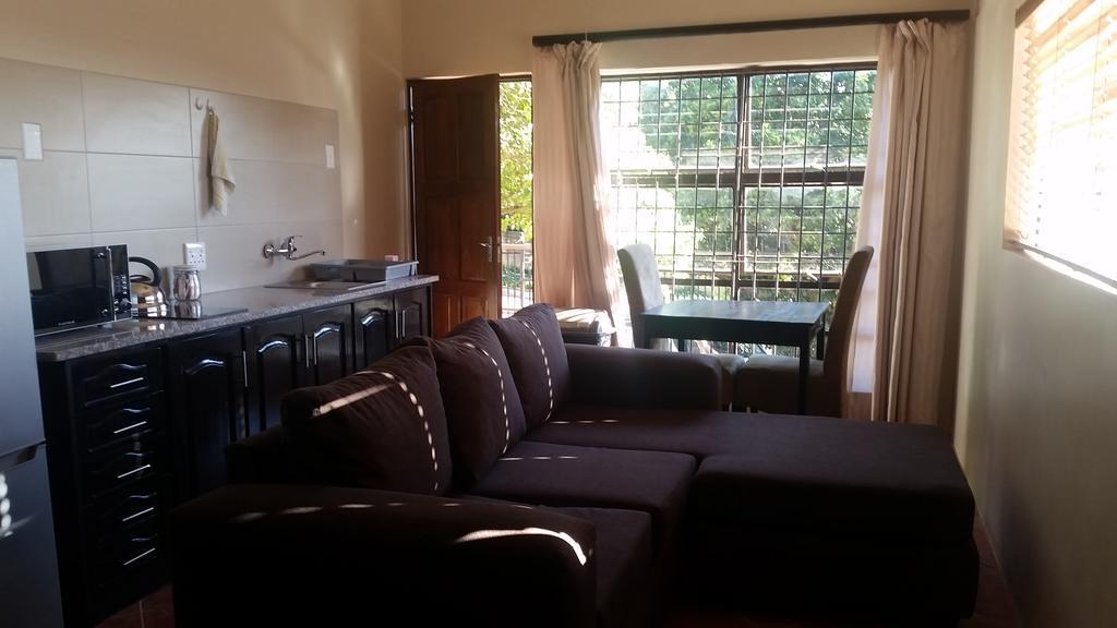 Private Apartments & Biz Stays Pretoria-Noord Buitenkant foto