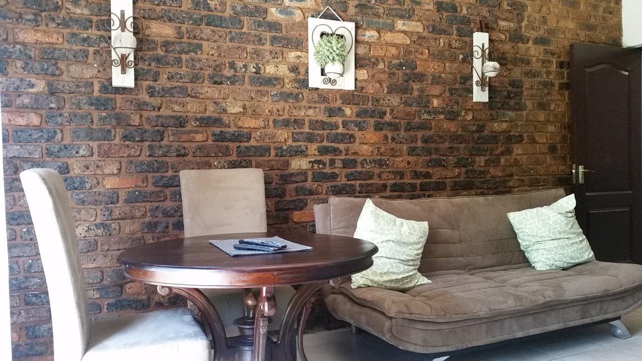 Private Apartments & Biz Stays Pretoria-Noord Buitenkant foto