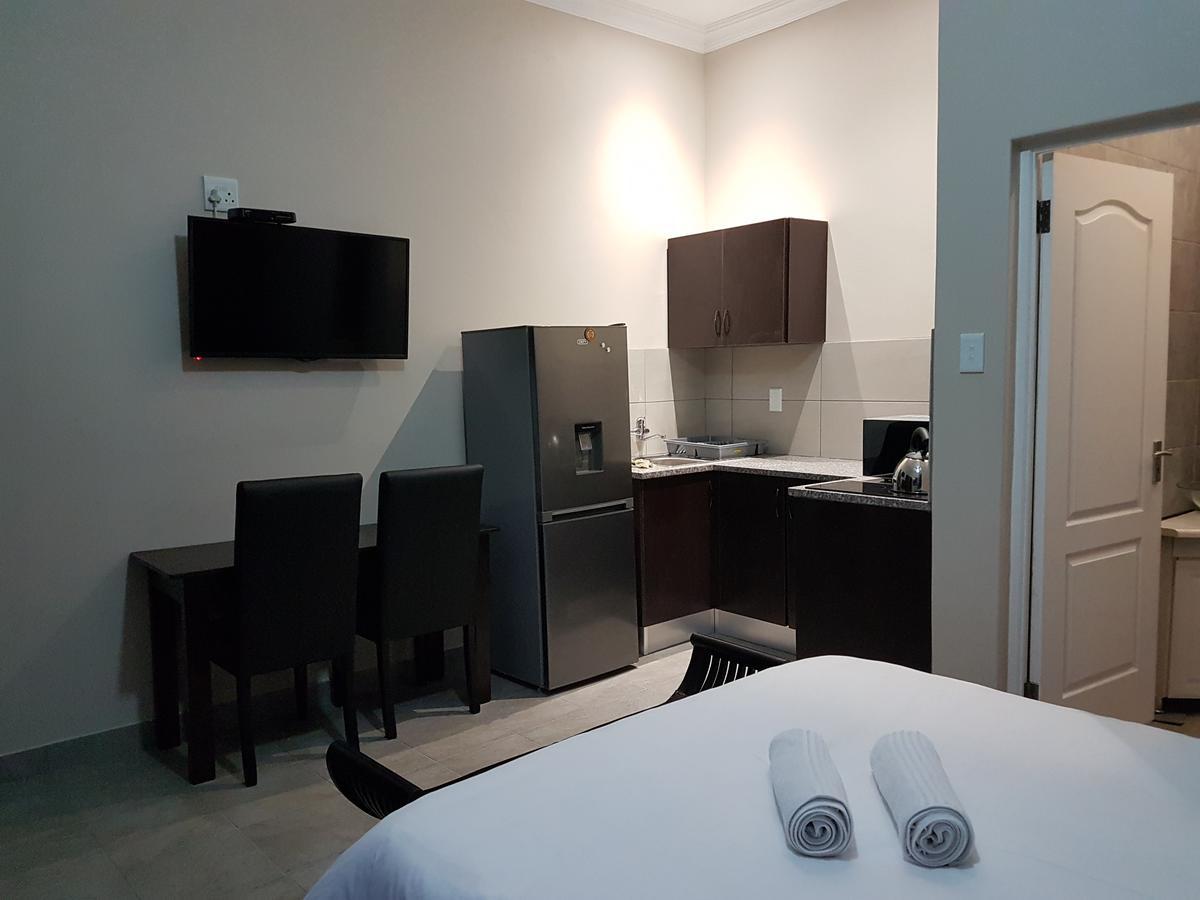 Private Apartments & Biz Stays Pretoria-Noord Buitenkant foto