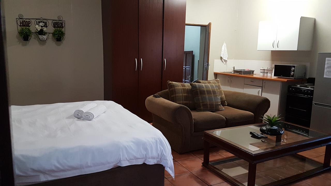 Private Apartments & Biz Stays Pretoria-Noord Buitenkant foto