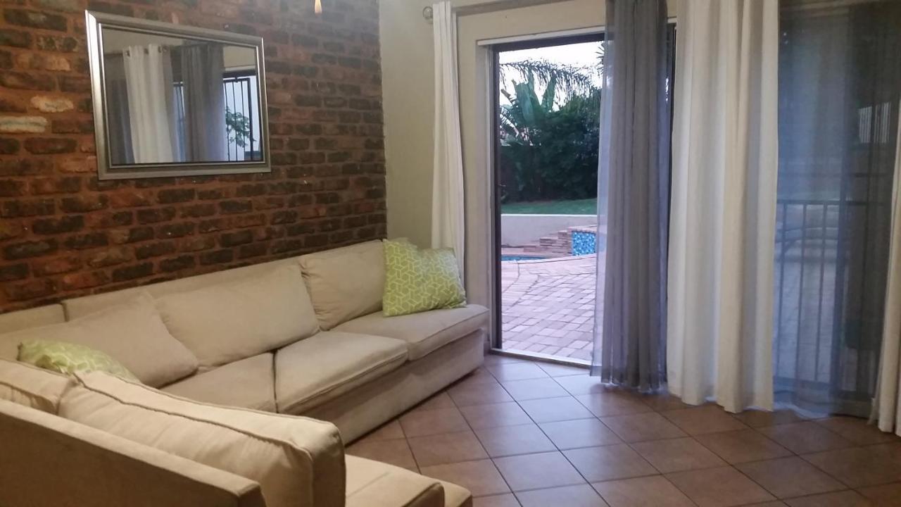 Private Apartments & Biz Stays Pretoria-Noord Buitenkant foto